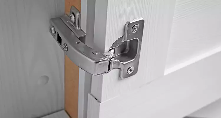 Shower Door Hinge Replacement in Vero Beach, FL