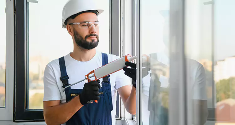 Retractable Screens Repair for Patio in Vero Beach, FL