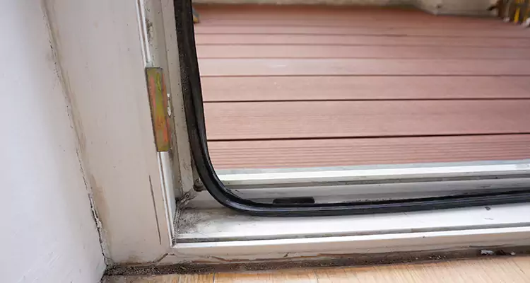 Why Choose Us for Leaking Sliding Glass Door Repair in Vero Beach, FL?