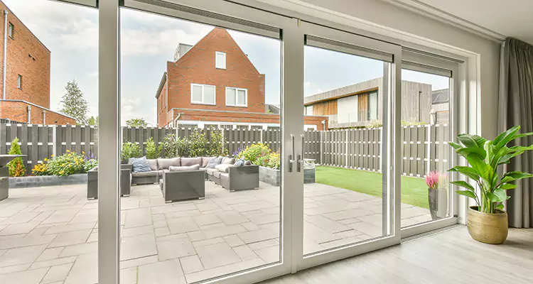 Best Sliding Screen Door Replacement Company in Vero Beach, FL