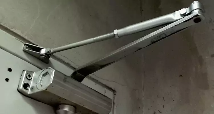 Door Closer Oil Leak Repair in Vero Beach, FL