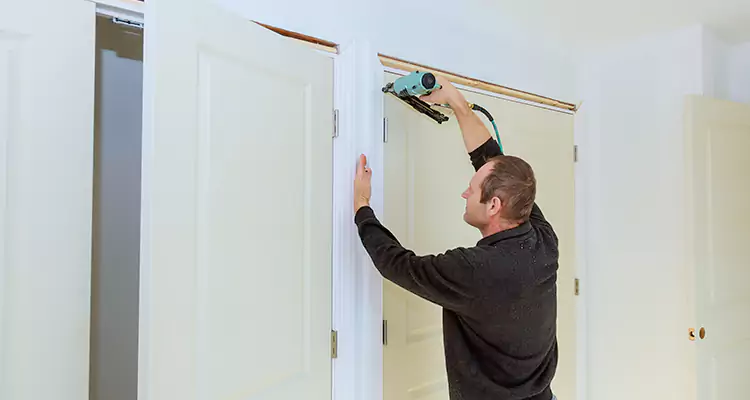Top Rated Door Fixing ServiceFixing Garage Door Track in Vero Beach, FL
