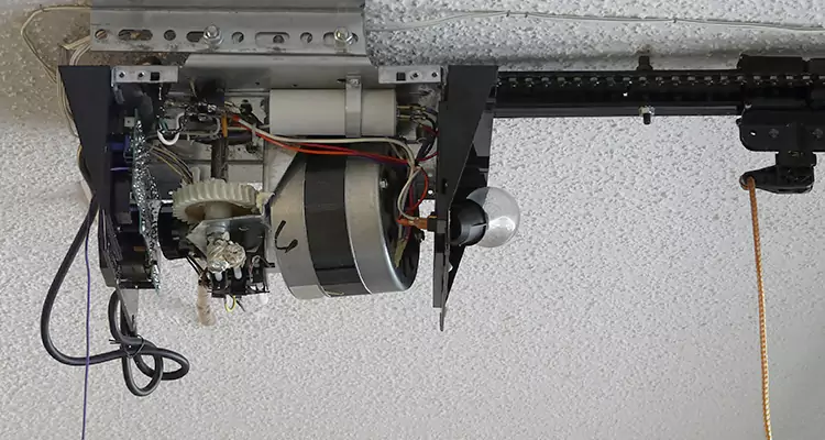 Garage Door Motor Replacement in Vero Beach, FL