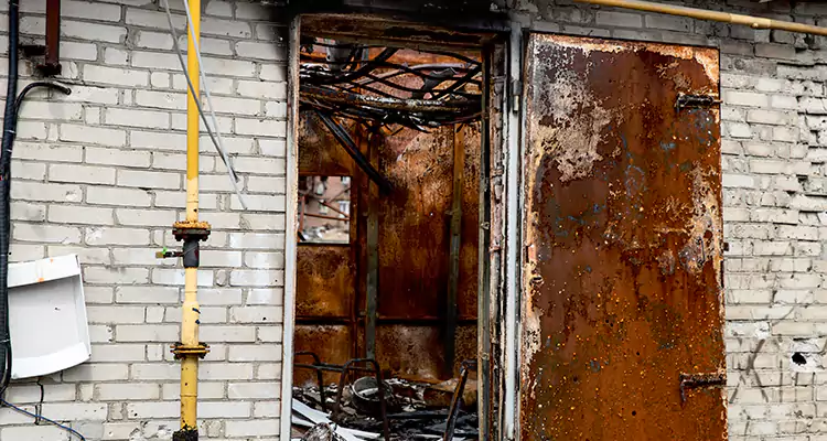 Metal Door Rust Repair in Vero Beach, FL