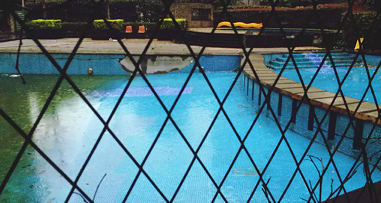 Lanai Screen Repair in Vero Beach, FL