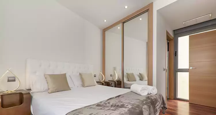 Sliding Wardrobe Door Mirror Replacement in Vero Beach, FL